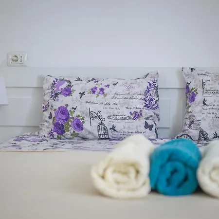 Apartment Marilyn - Mamaia Beach